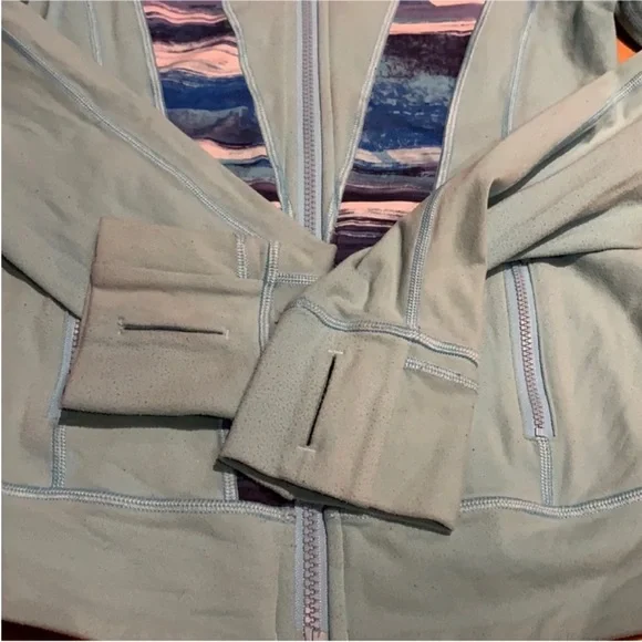 Ivivva by Lululemon Teal/Blue with Patterns Full-Zip Long Sleeve Jacket -size 14 - Picture 6 of 14